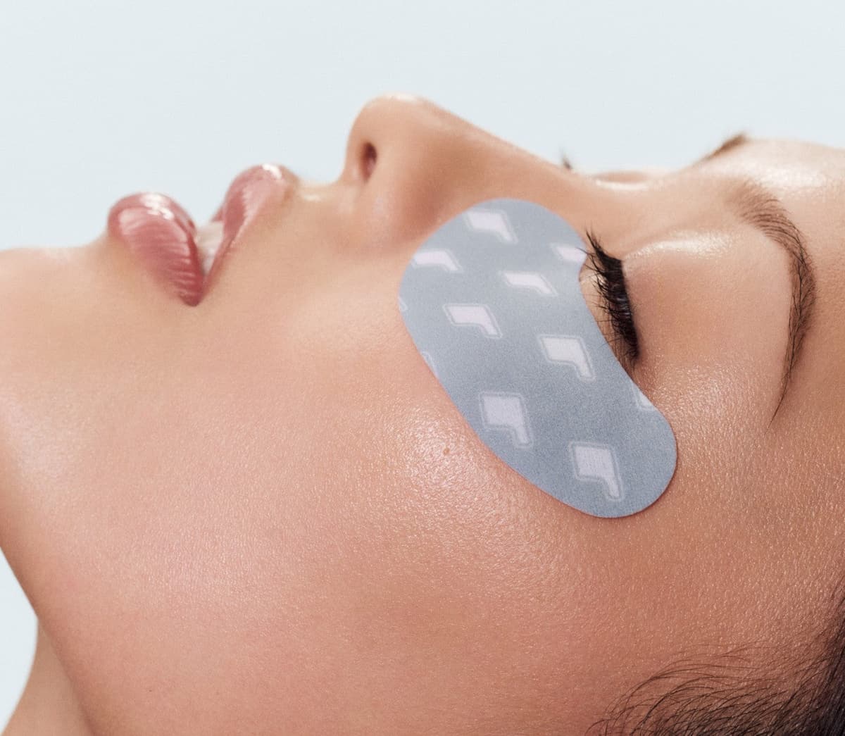 model wearing r icon peptide eye prep