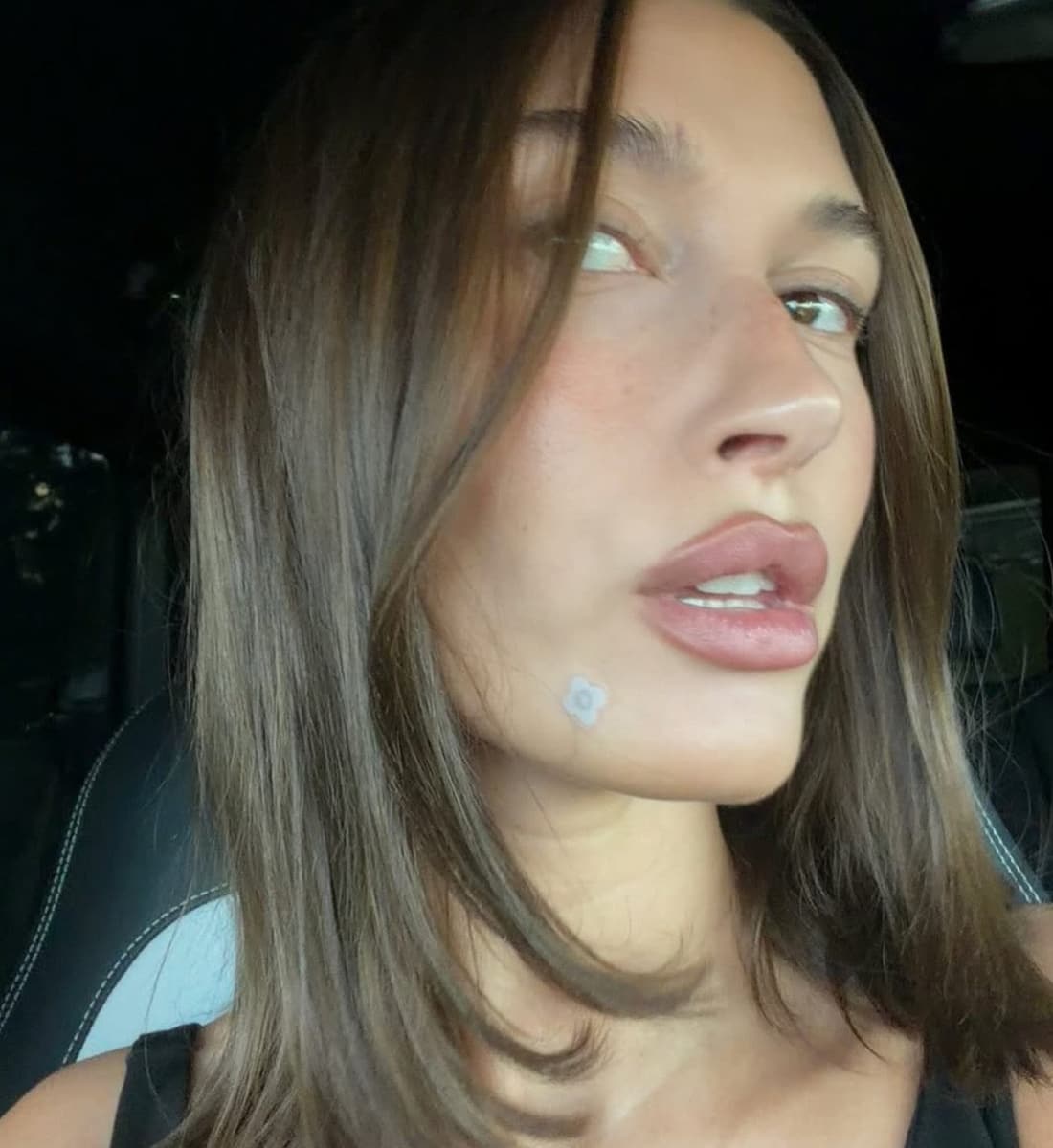 hailey in spotwear daisy